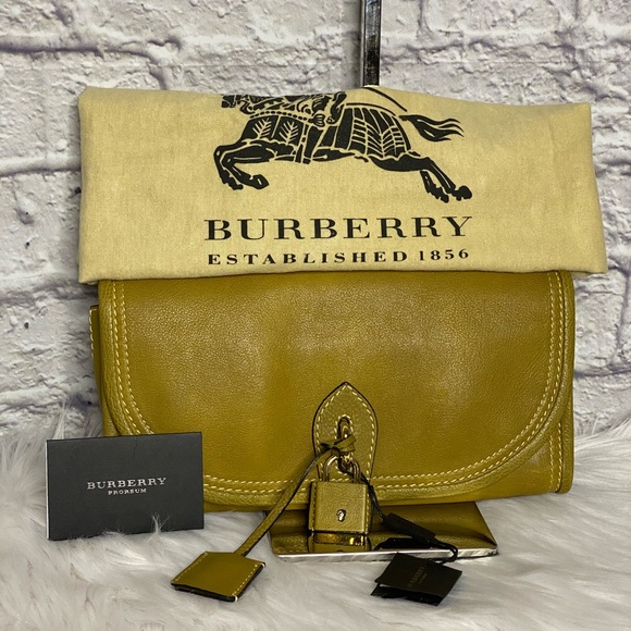 🐎 Burberry 🐎 Mayfield Leather Clutch NEW! - Picture 1 of 16
